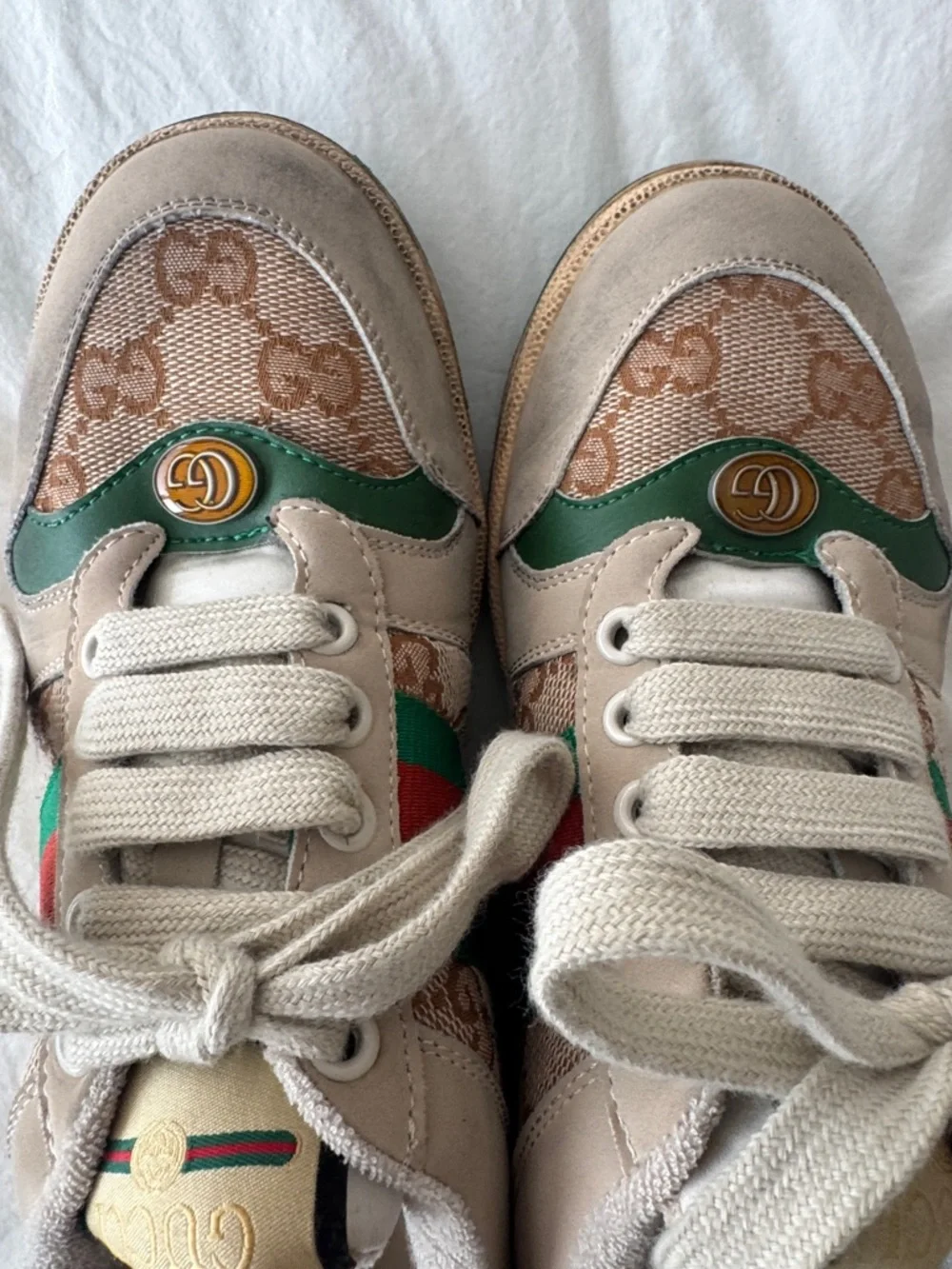 Gucci Beige & Green Low-Top Monogram “Dirty” Sneakers - Picture 4 of 6